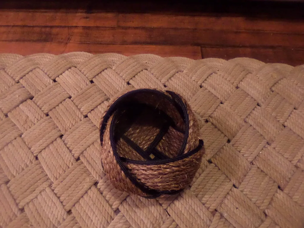 6" x 8" Rope Bowl Manila and Navy